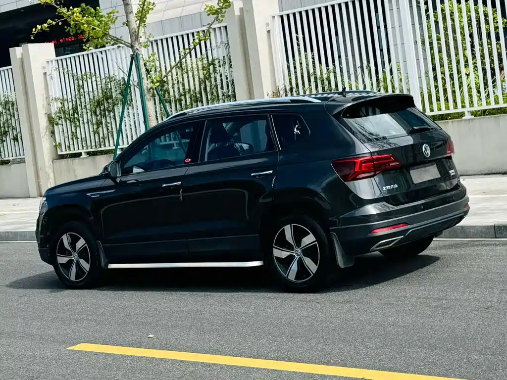 Volkswagen Tharu — миниатюра 3
