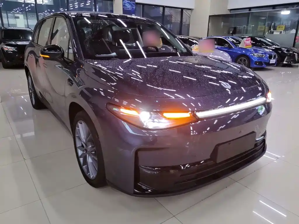 Leapmotor Leapmotor C10 — миниатюра 4