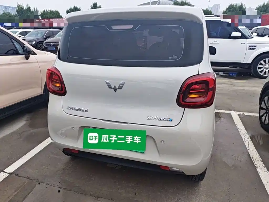 Wuling MINIEV — миниатюра 6