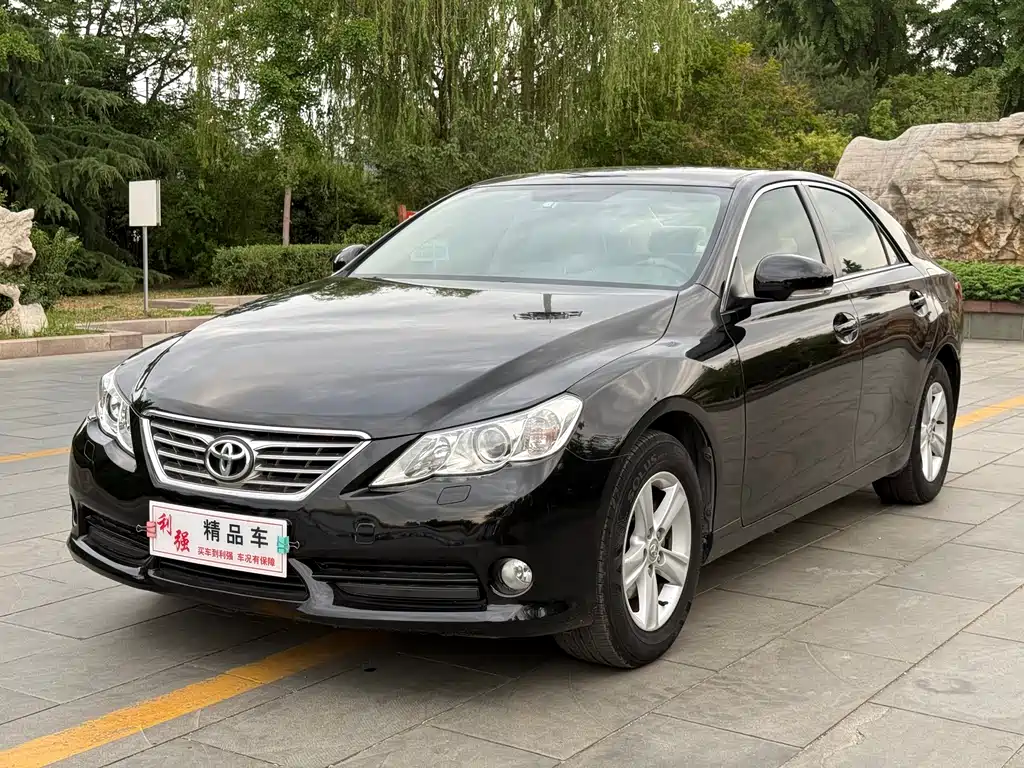 Toyota Reiz 2013