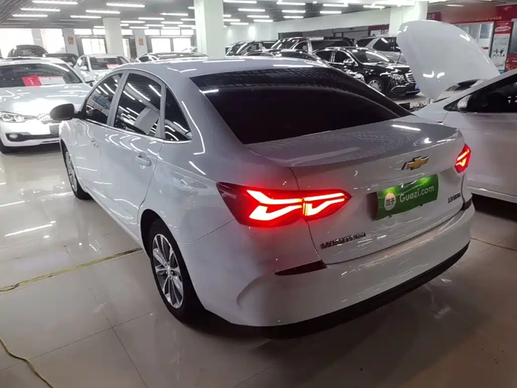 Chevrolet Monza — миниатюра 5