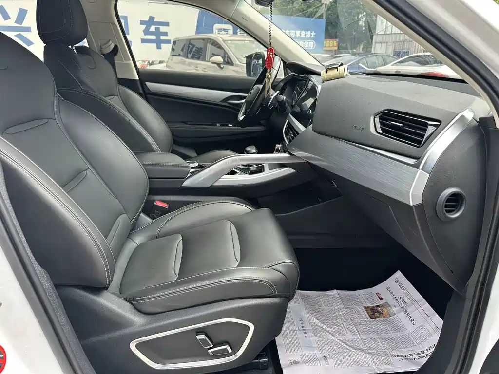 Geely Xingyue — миниатюра 13