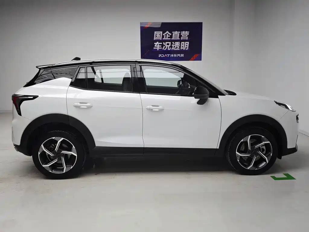 Lynk & Co 06 — миниатюра 7