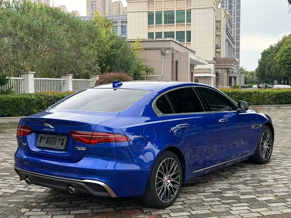 Jaguar XEL — миниатюра 21