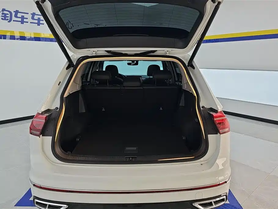 Volkswagen Tiguan L L 2024 330TSI AT R-Line