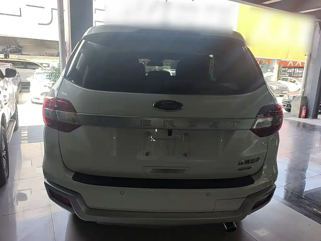 Ford Everest — миниатюра 6