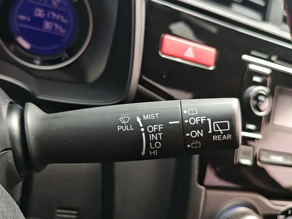 Honda Fit — миниатюра 12