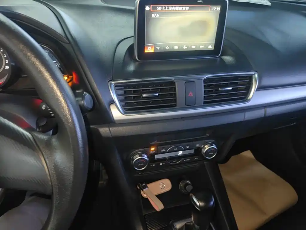 Mazda 3 Axela — миниатюра 13