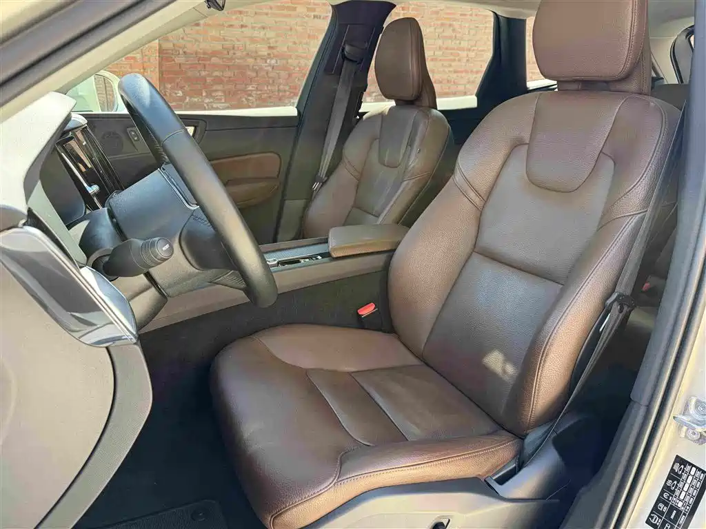 Volvo XC60 — миниатюра 14