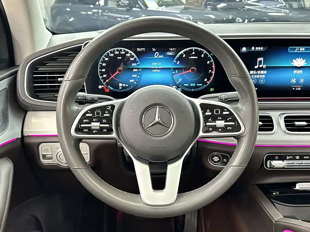 Mercedes-Benz GLE (Import) — миниатюра 19