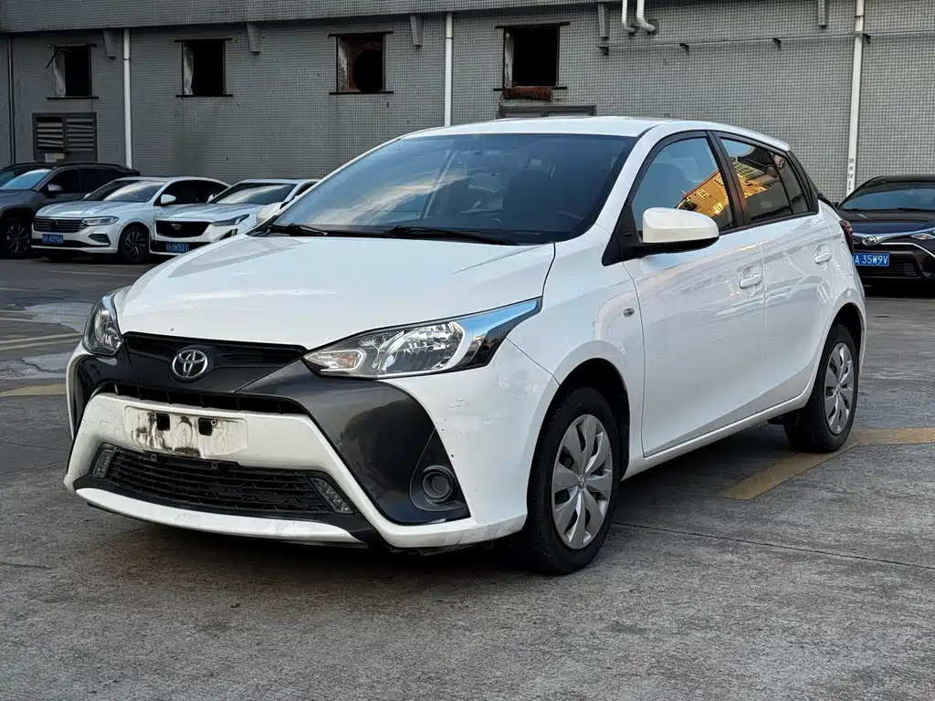 Toyota Yaris L 2019
