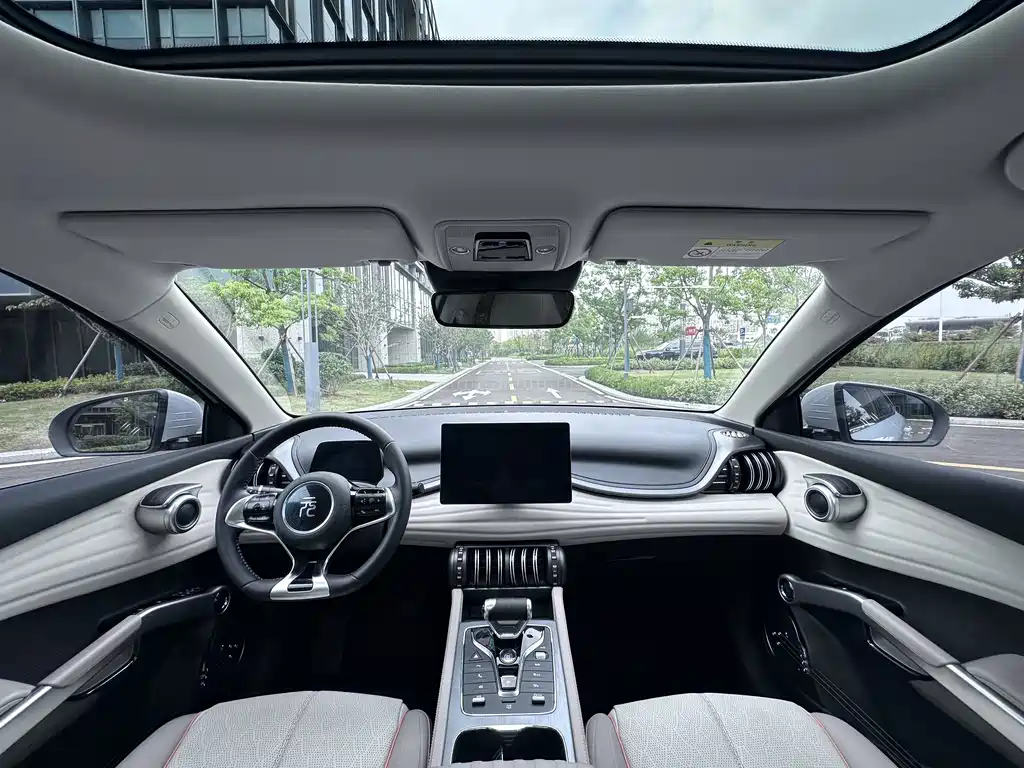 BYD Yuan Plus — миниатюра 4