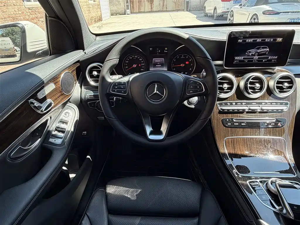 Mercedes-Benz GLC — миниатюра 5