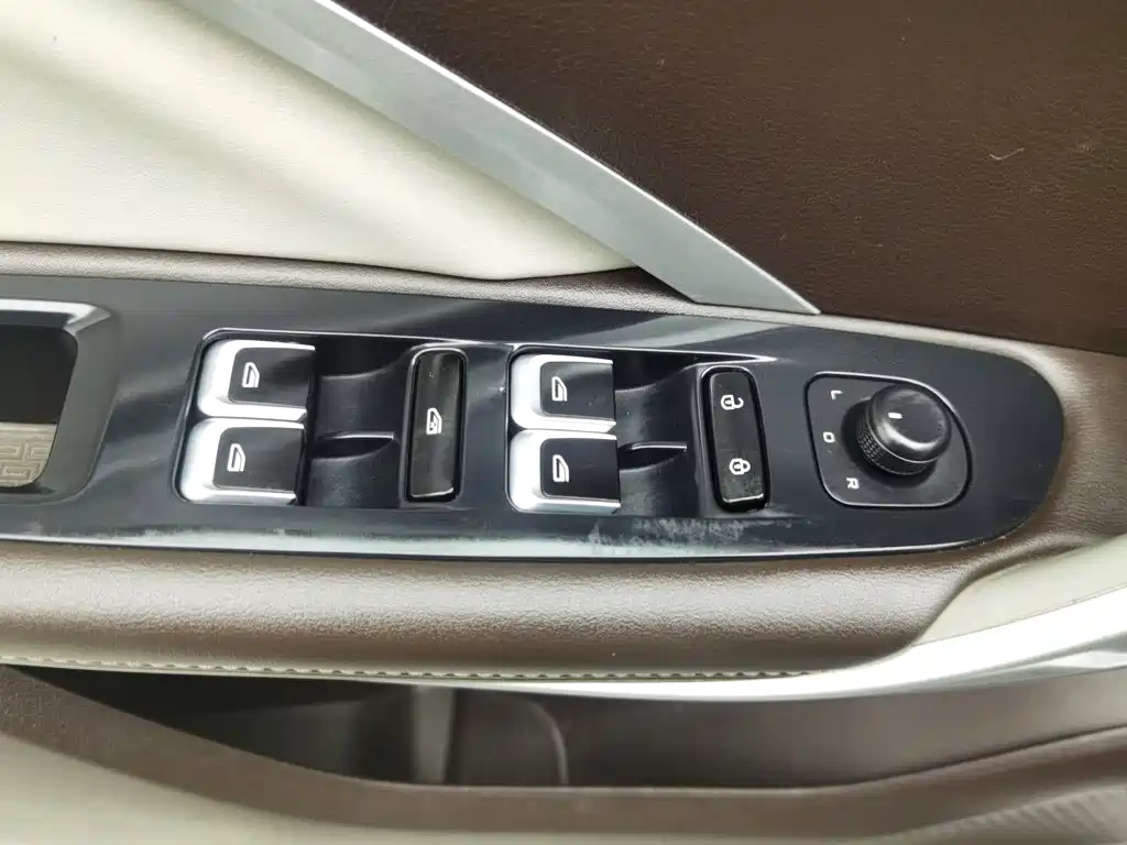 Geely Jia Ji — миниатюра 9