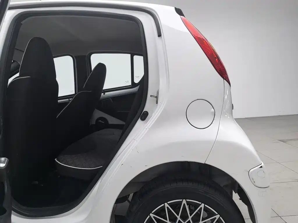 BYD F0 — миниатюра 15