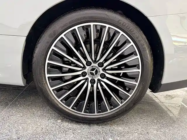 Mercedes-Benz CLE — миниатюра 2