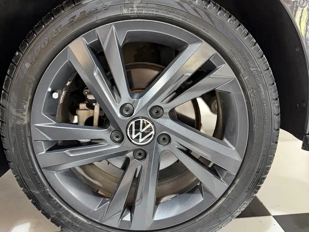 Volkswagen Golf — миниатюра 13