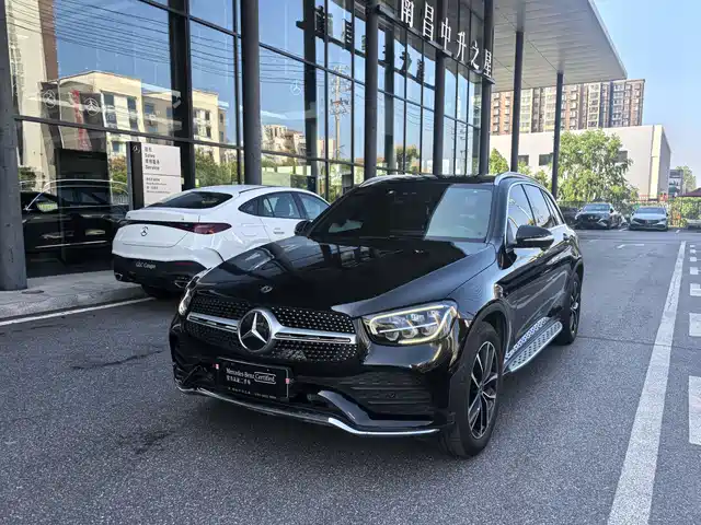 MERCEDES-BENZ  GLC