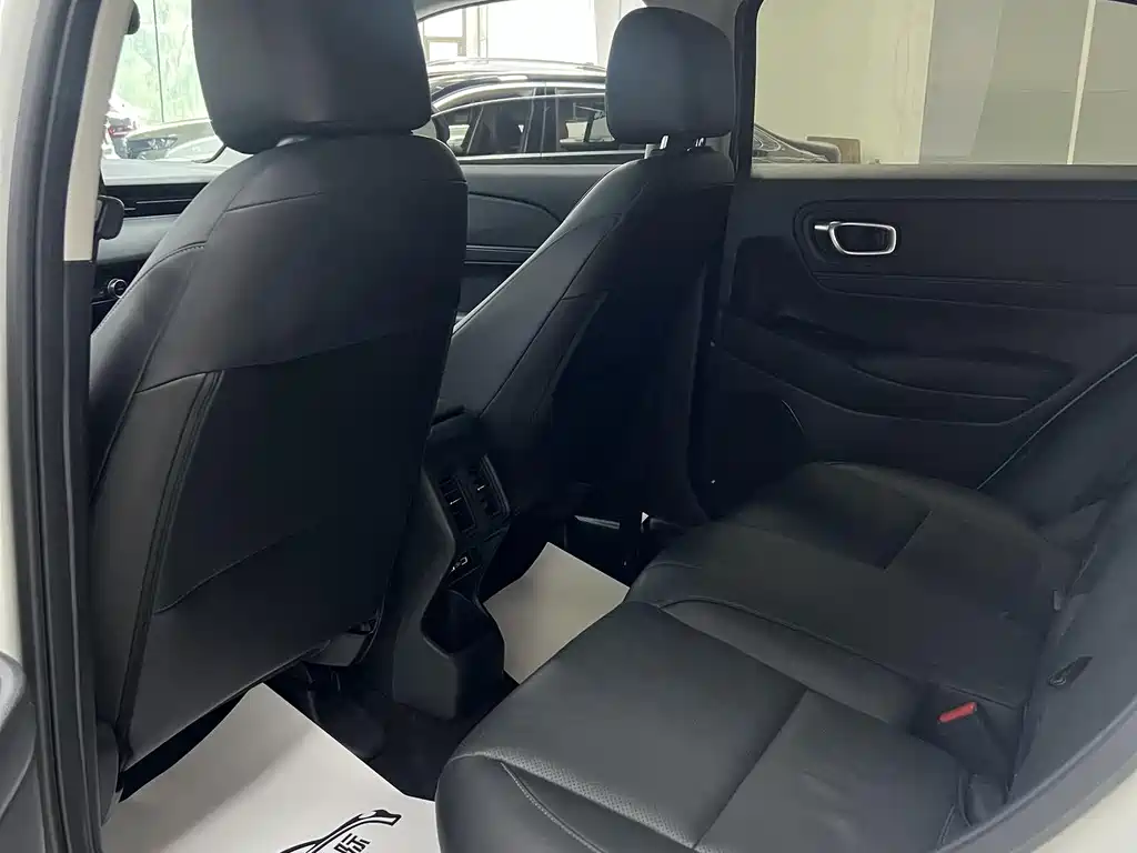 Honda Vezel 1.5L CVT Luxury Edition, фото 7