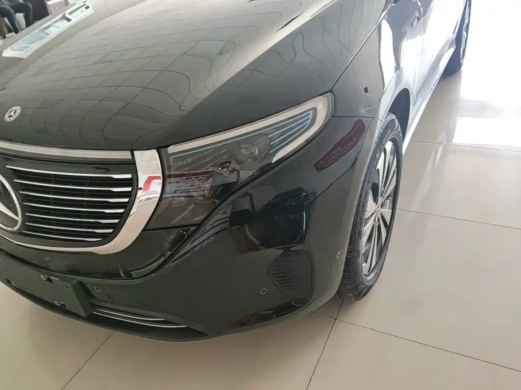 Mercedes-Benz EQC — миниатюра 24