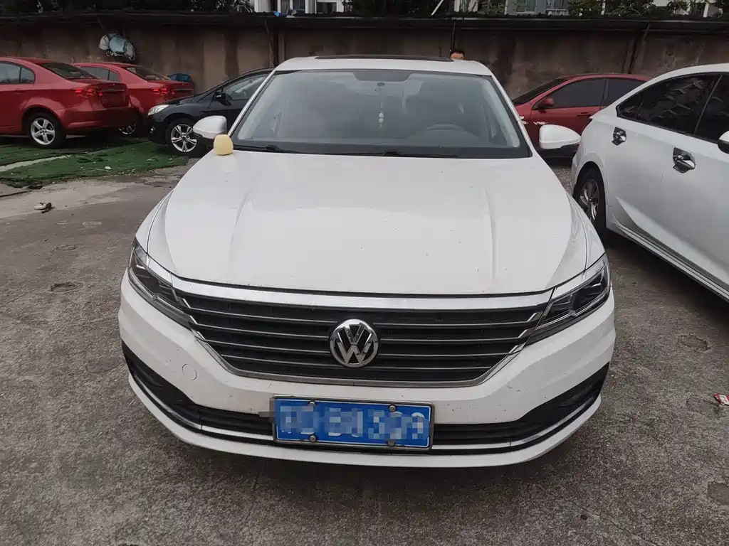 Volkswagen Lavida — миниатюра 2