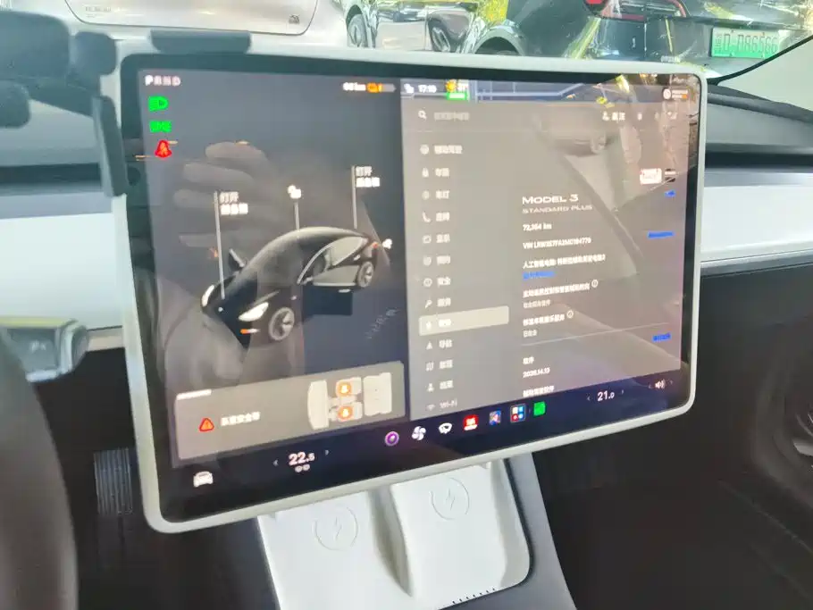 Tesla Model 3 — миниатюра 14