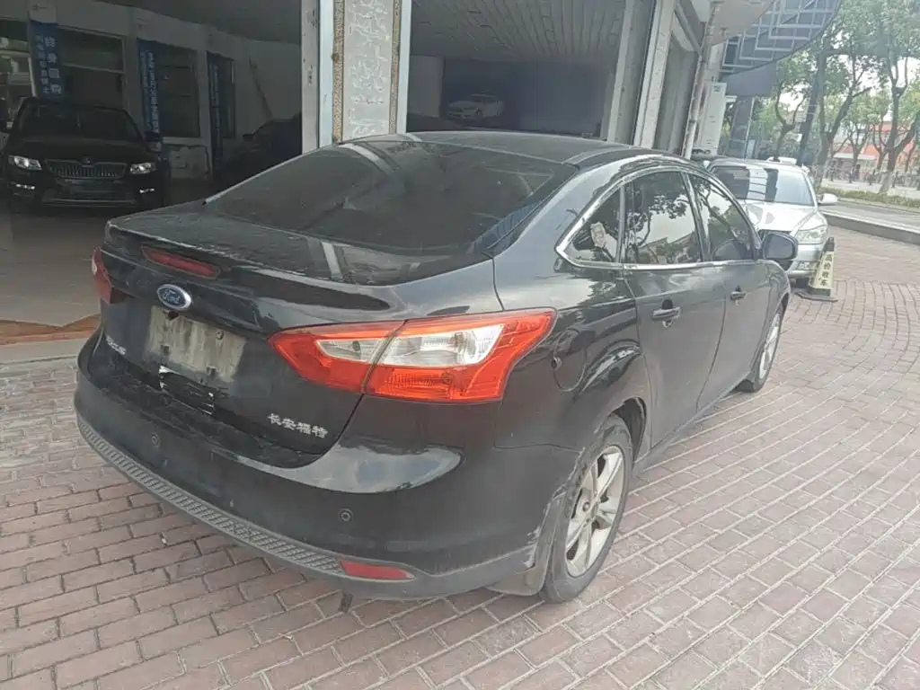 Ford Focus — миниатюра 7