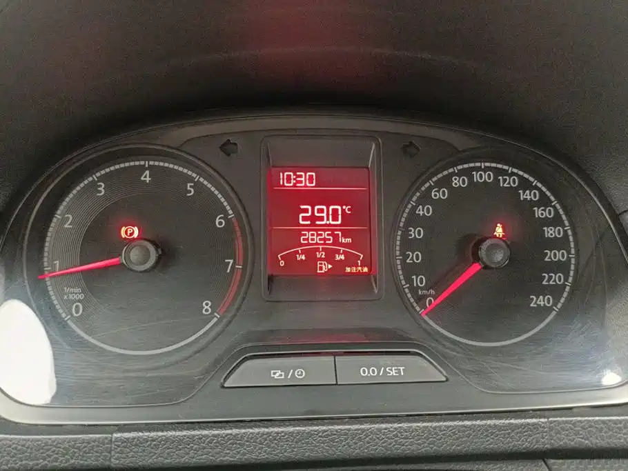 Volkswagen Jetta — миниатюра 14