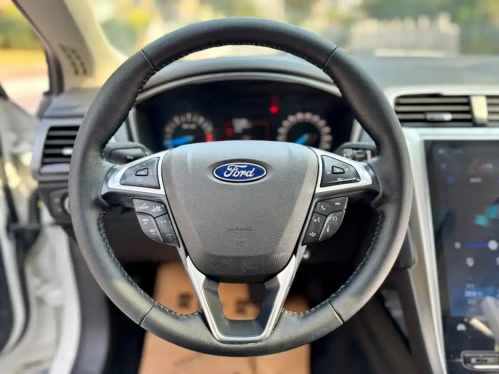 Ford Mondeo — миниатюра 13