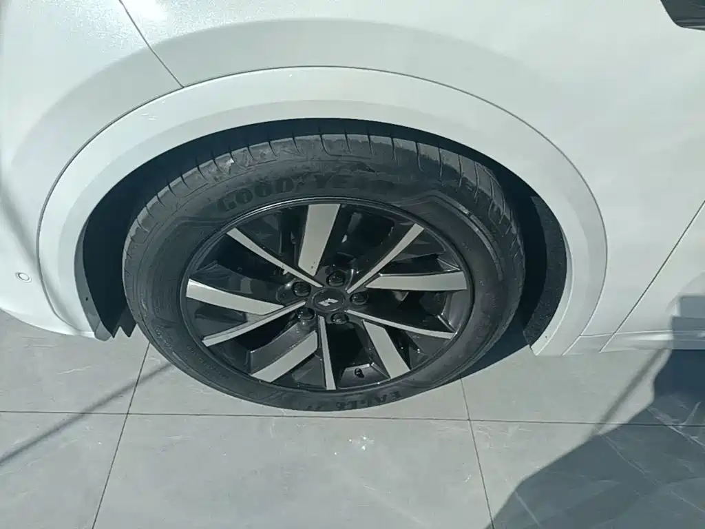 Li Auto Li L7 — миниатюра 23