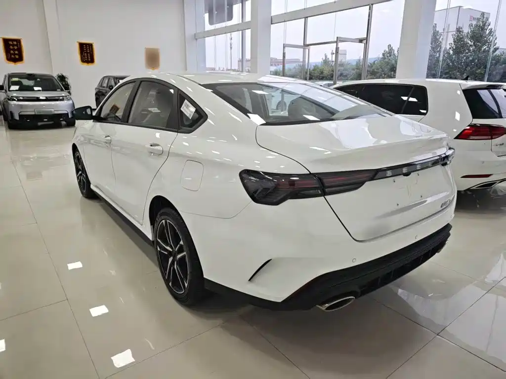 Geely Binrui — миниатюра 5