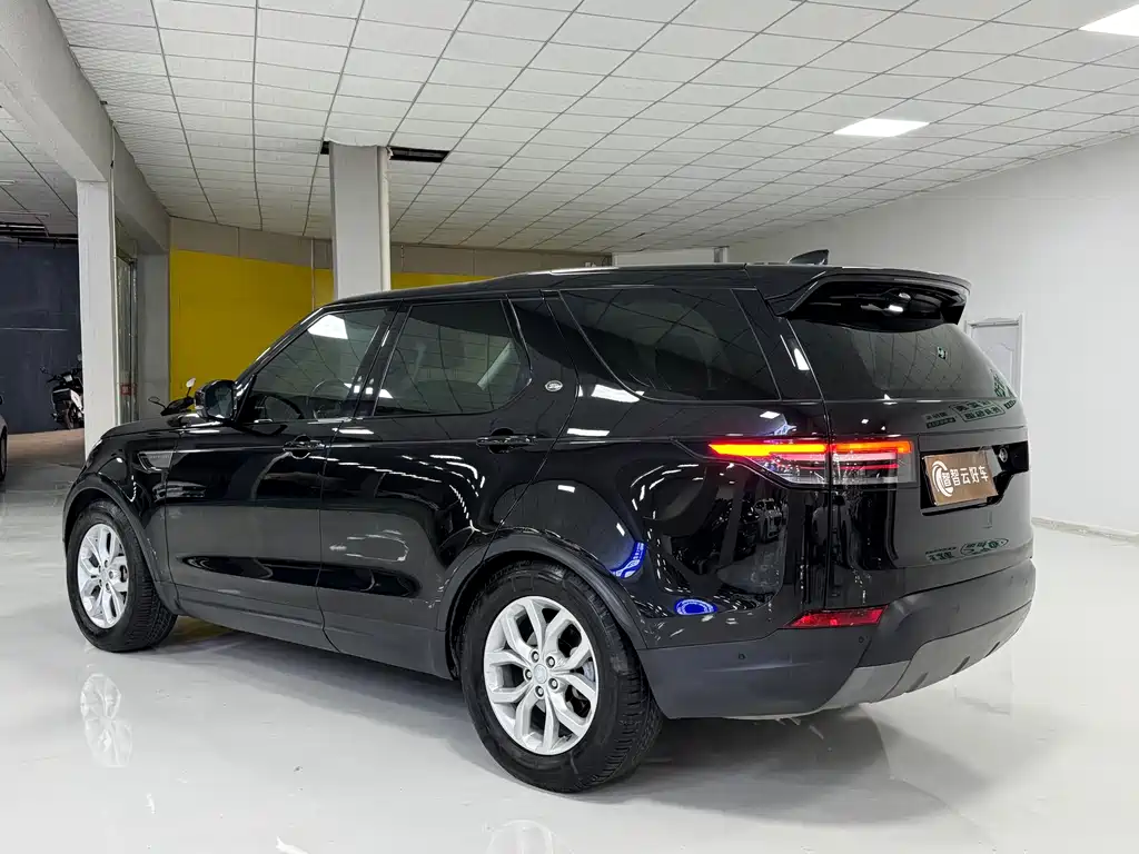 Land Rover Discovery — миниатюра 7