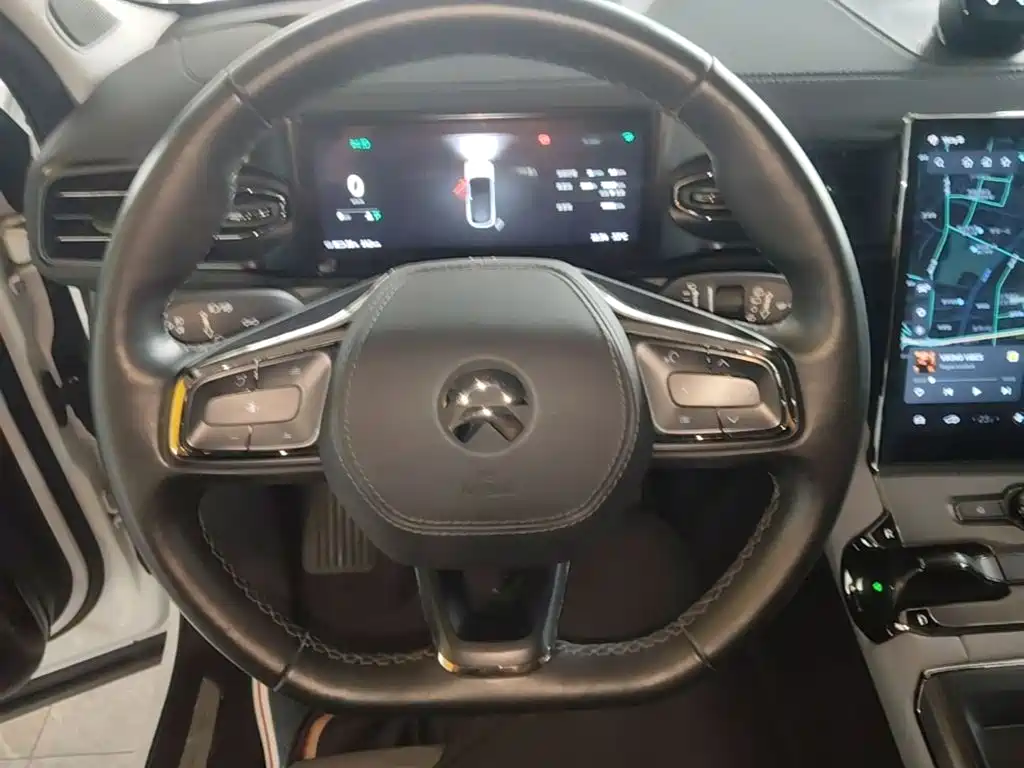 NIO ES6 — миниатюра 11