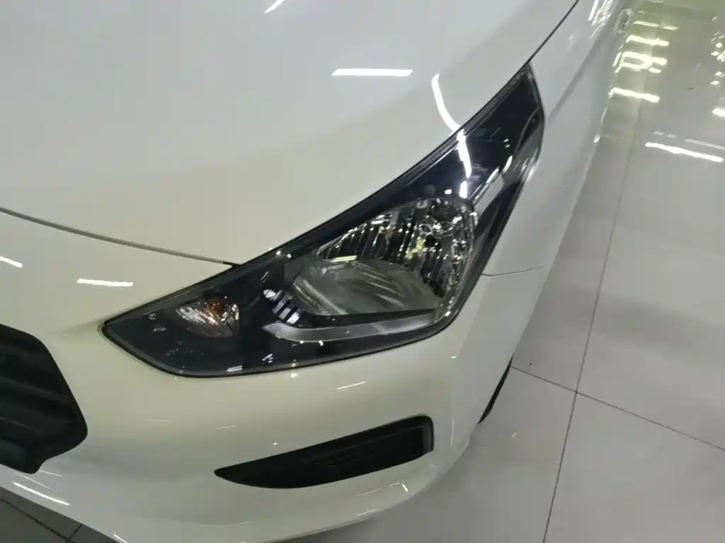 Hyundai Verna — миниатюра 24
