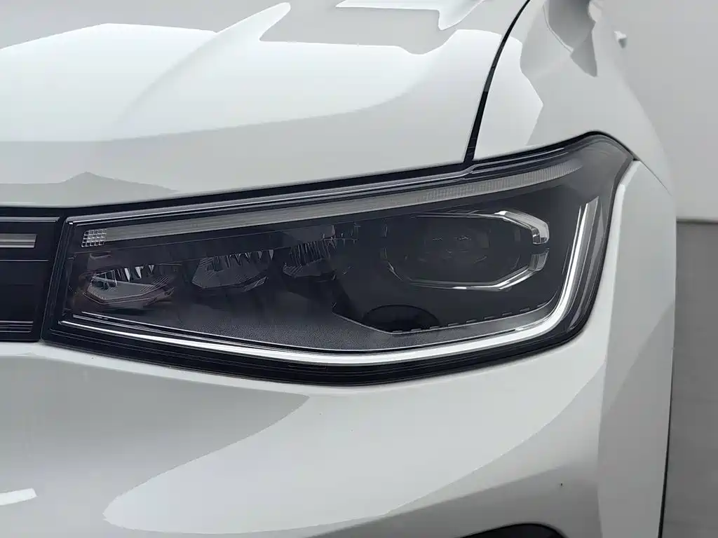 Volkswagen Tharu — миниатюра 7