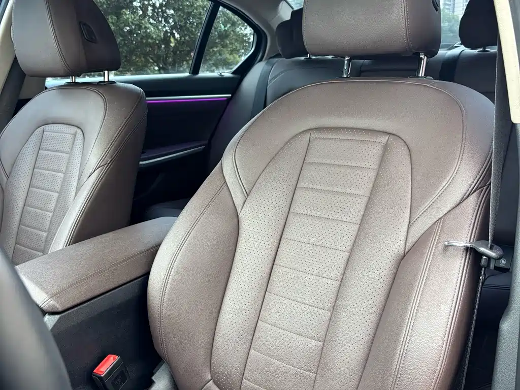 BMW 3 Series — миниатюра 12