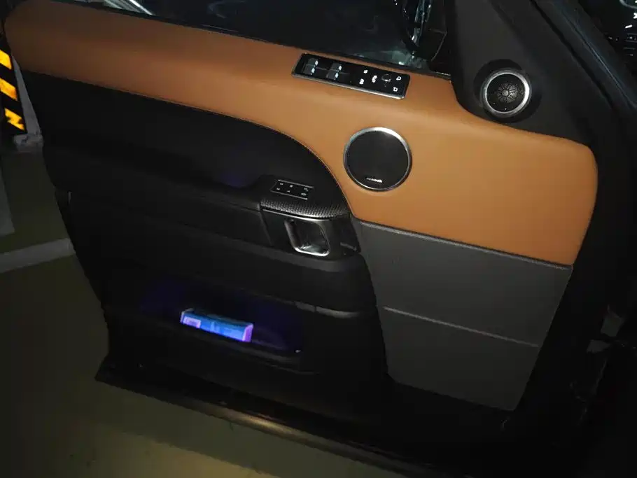 Land Rover Sport — миниатюра 7