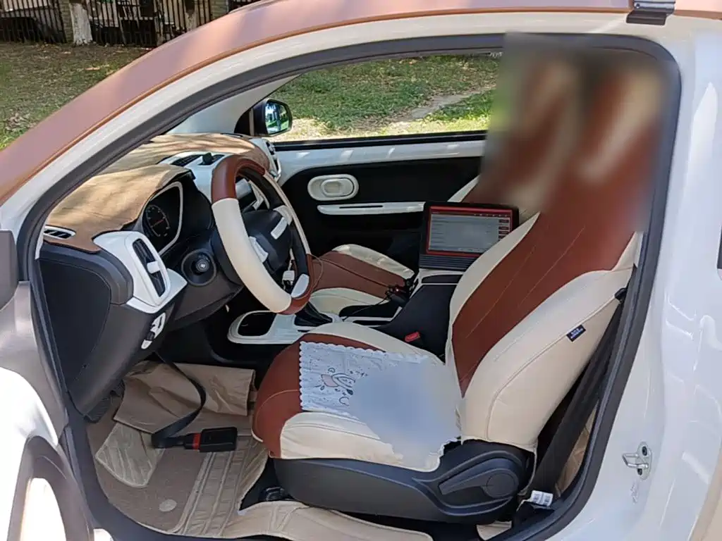Roewe Clever — миниатюра 15