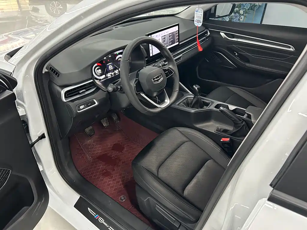 Geely Emgrand — миниатюра 4