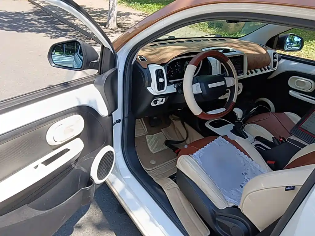 Roewe Clever — миниатюра 16