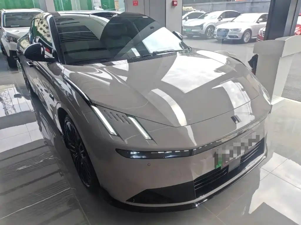 Lynk & Co 10 — миниатюра 4