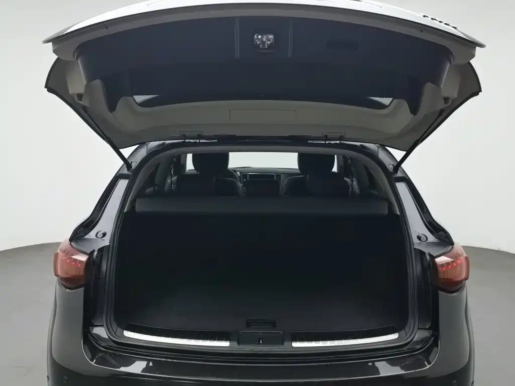 Infiniti FX — миниатюра 16