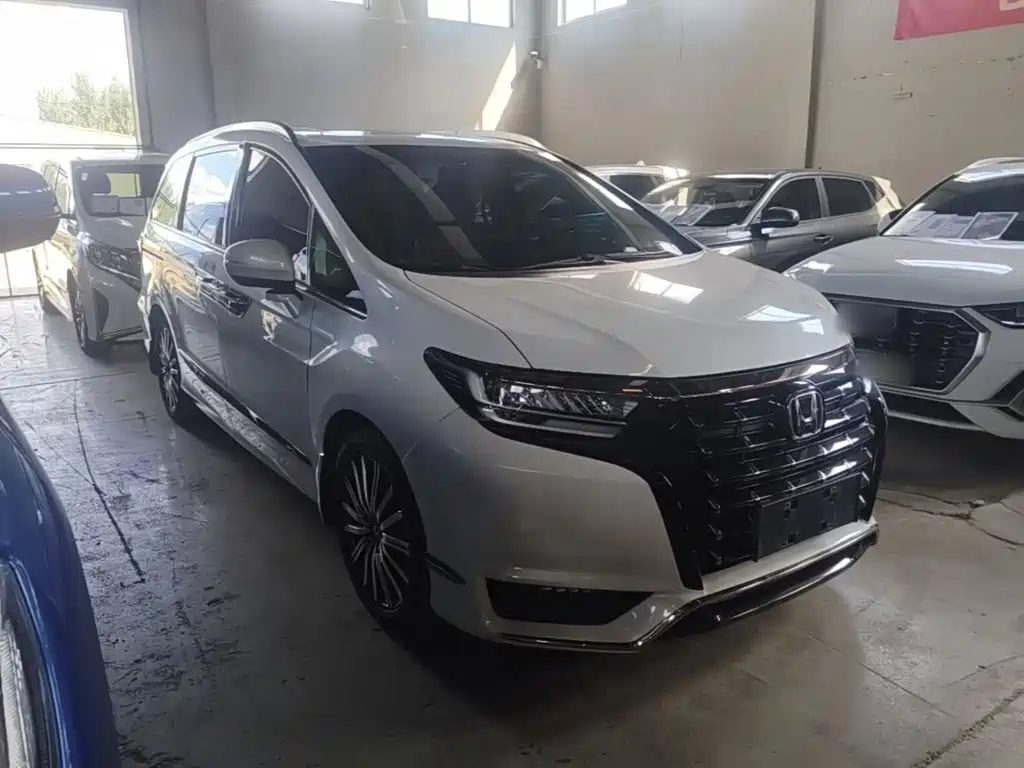 Honda Elysion — миниатюра 4