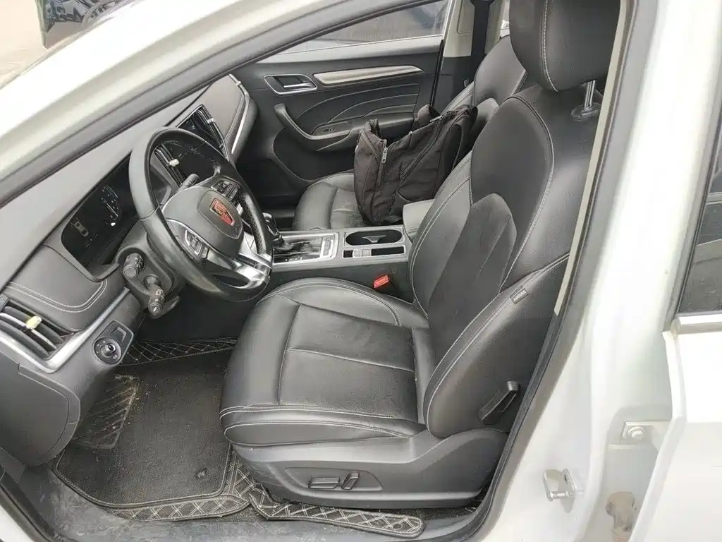Roewe i6 Classic — миниатюра 11