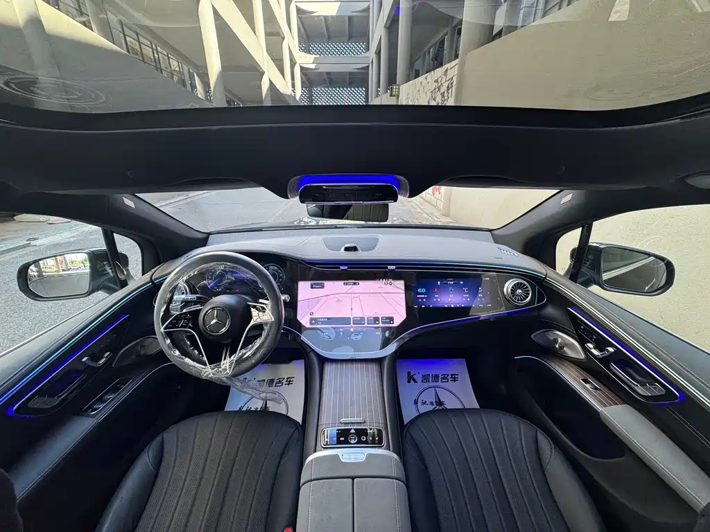 Mercedes-Benz EQS SUV — миниатюра 5