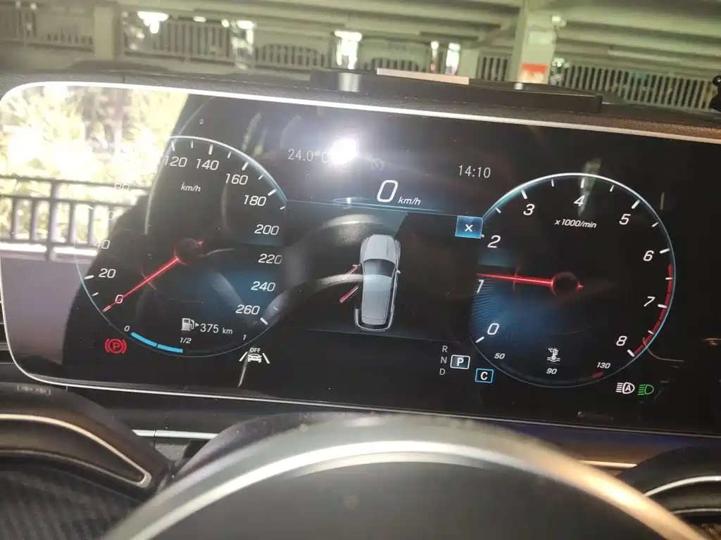 Mercedes-Benz GLE (Import) — миниатюра 13