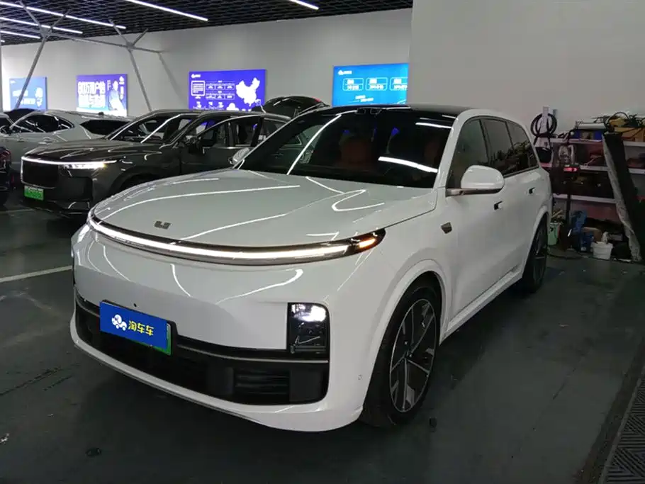 Li Auto Li L9 2025