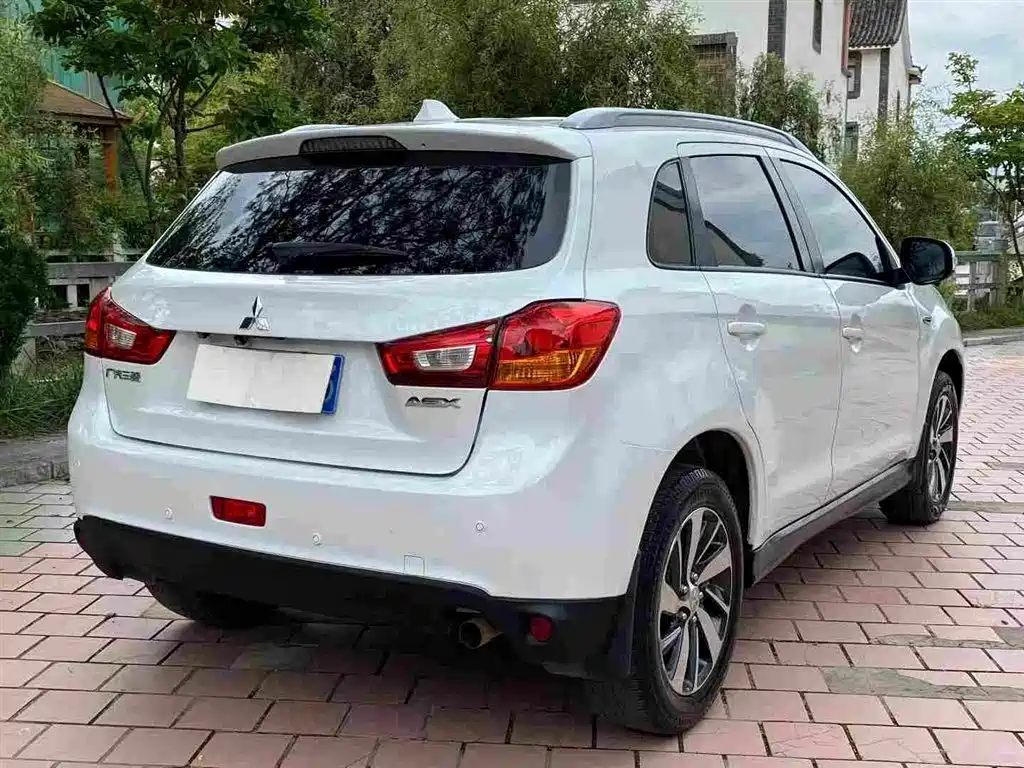 Mitsubishi ASX — миниатюра 9