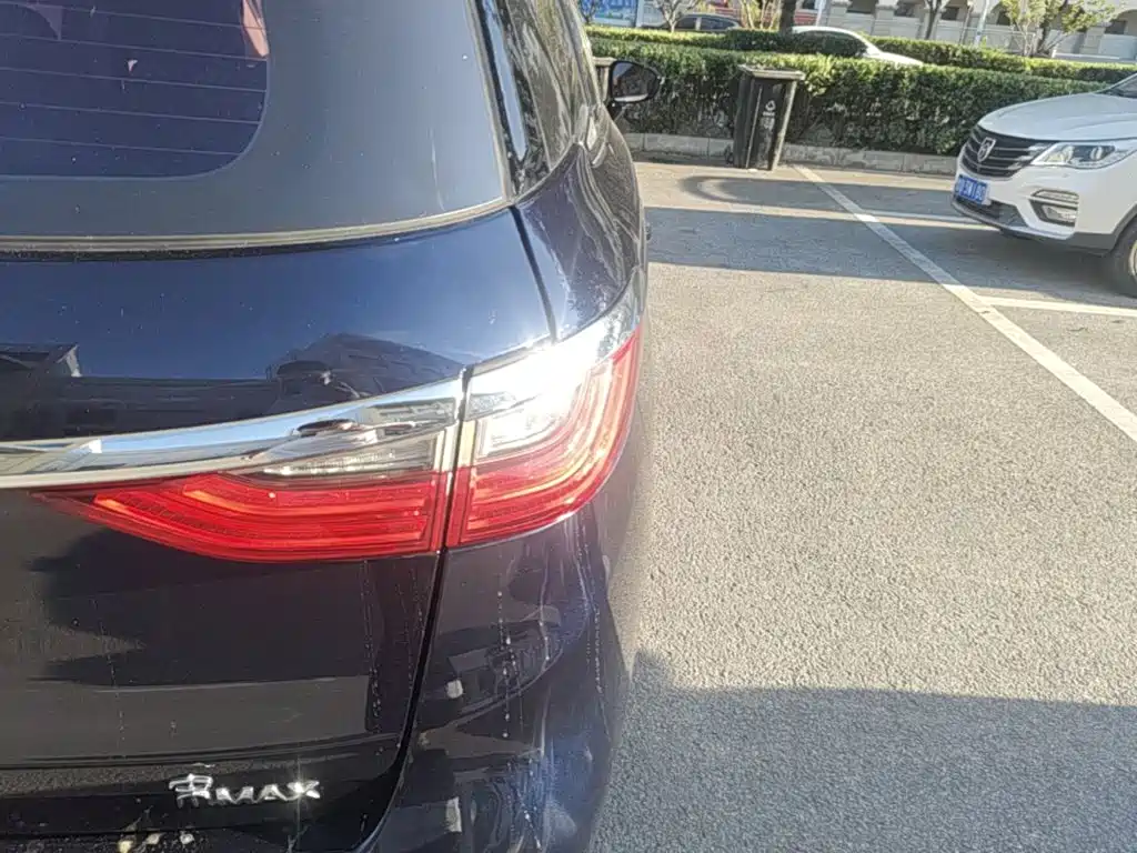 BYD MAX — миниатюра 8