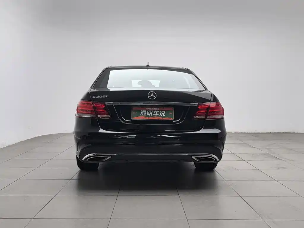 Mercedes-Benz E-Class — миниатюра 4